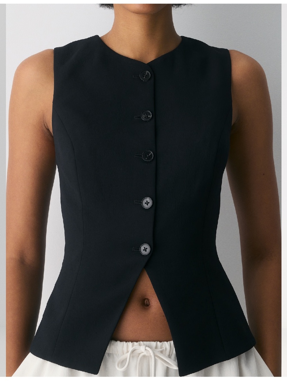 Aritzia regal vest - black - Picture 3 of 3